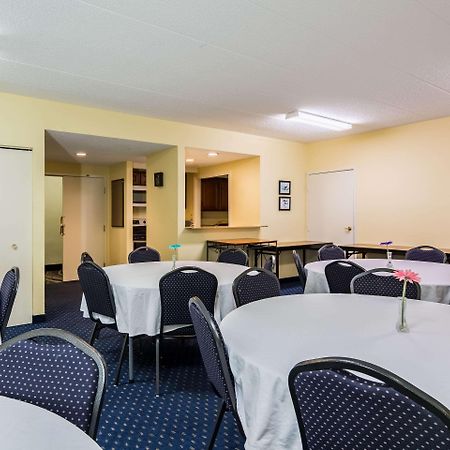Comfort Inn At Joint Base Andrews Clinton Extérieur photo