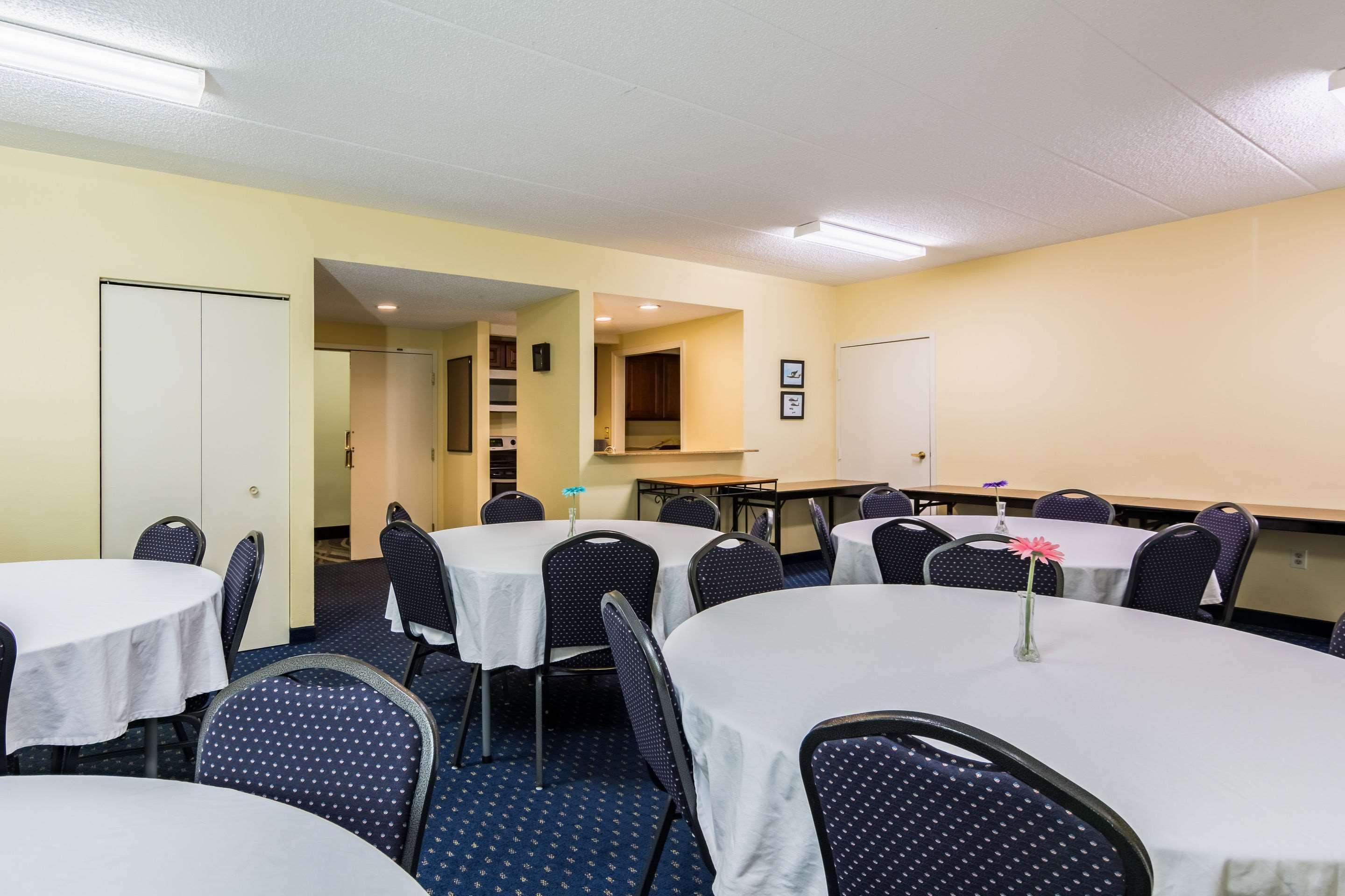 Comfort Inn At Joint Base Andrews Clinton Extérieur photo