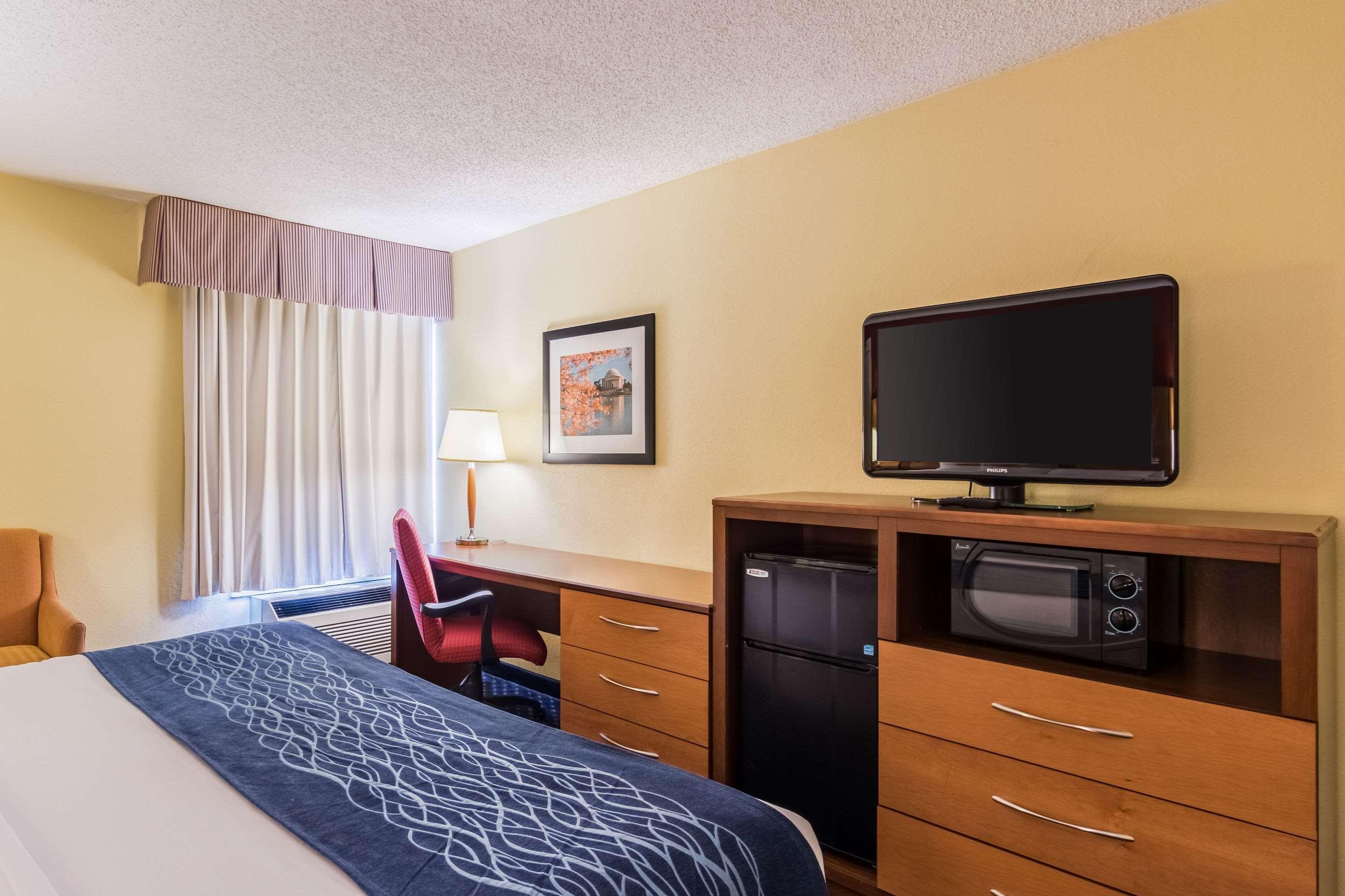 Comfort Inn At Joint Base Andrews Clinton Extérieur photo