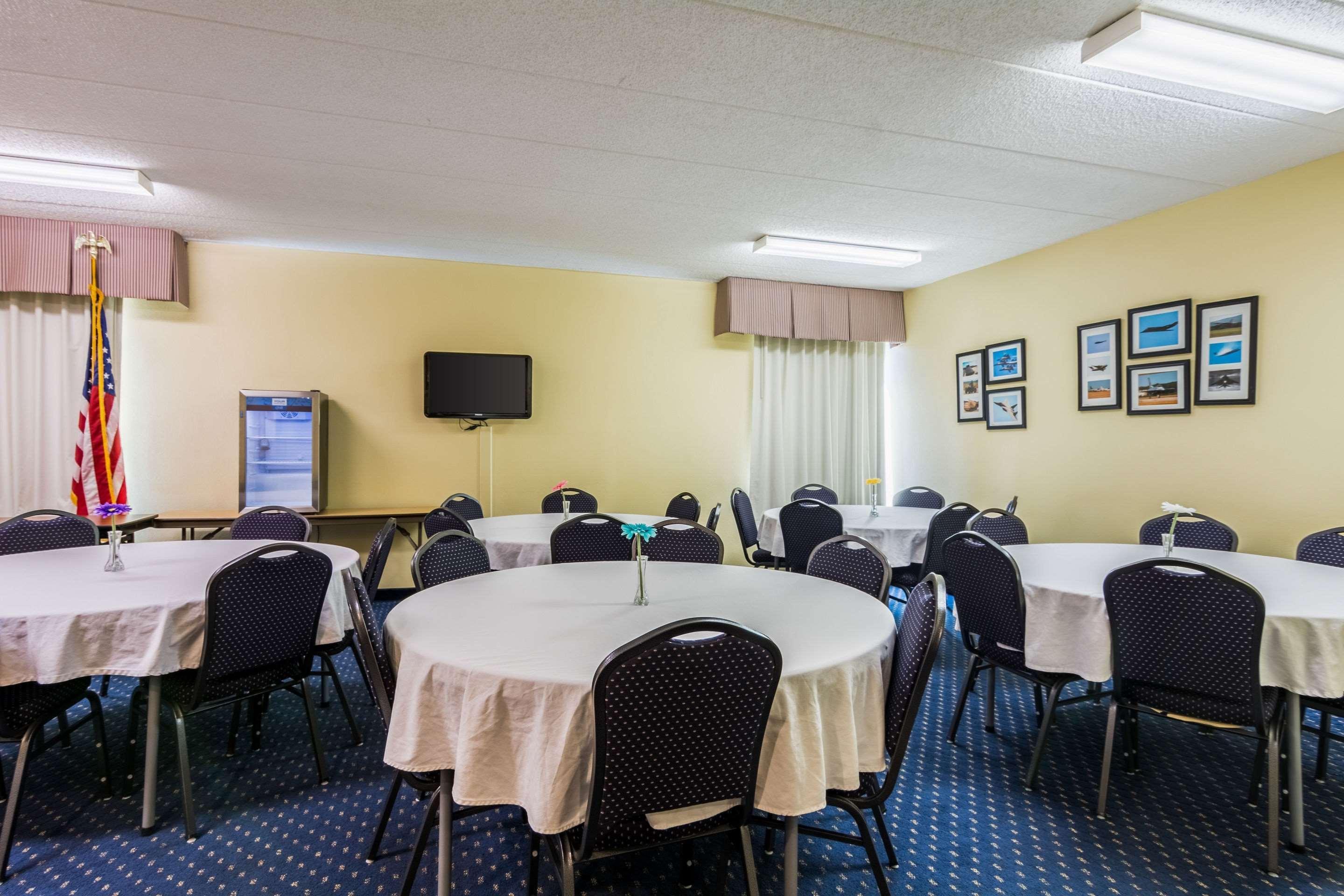 Comfort Inn At Joint Base Andrews Clinton Extérieur photo