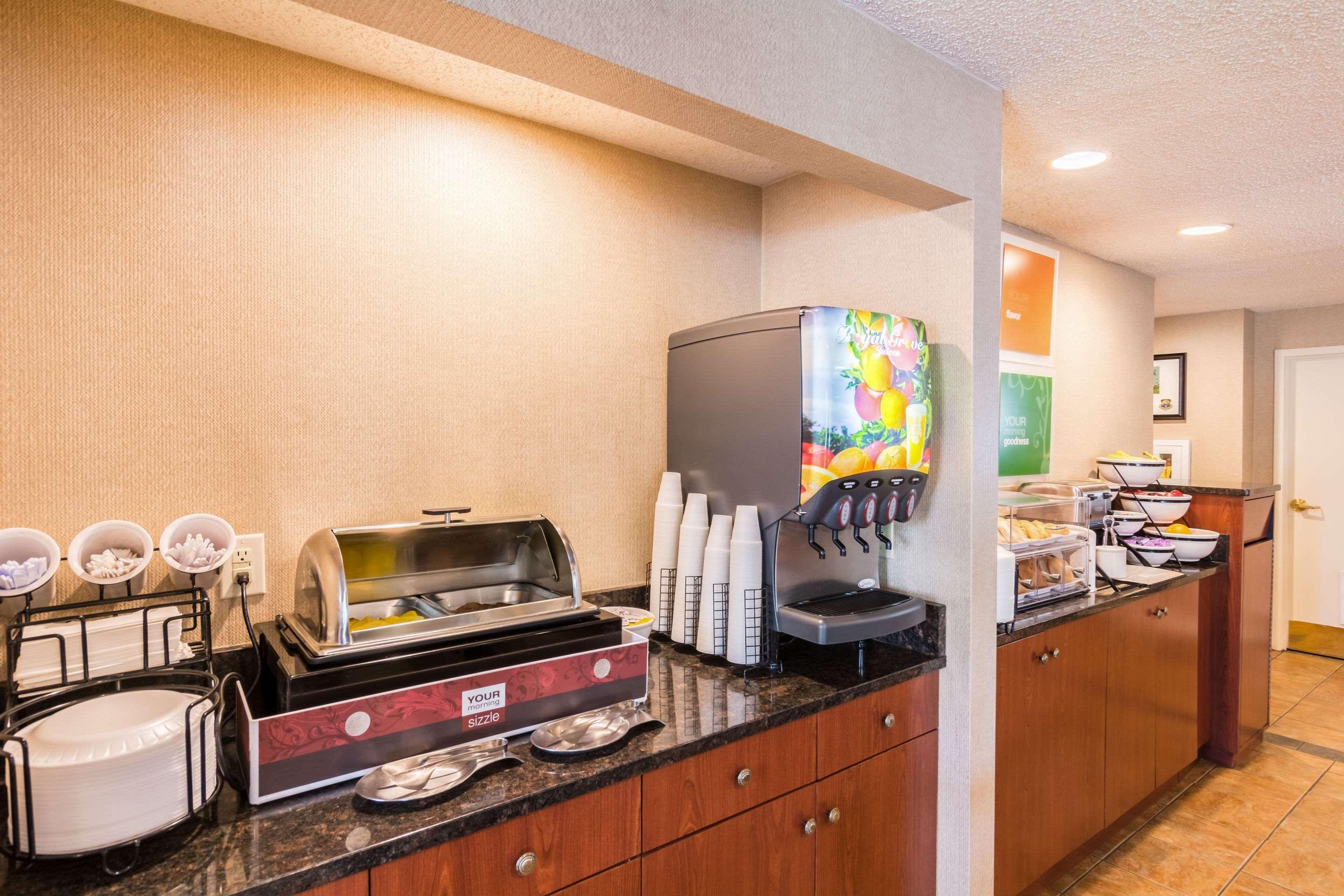 Comfort Inn At Joint Base Andrews Clinton Extérieur photo
